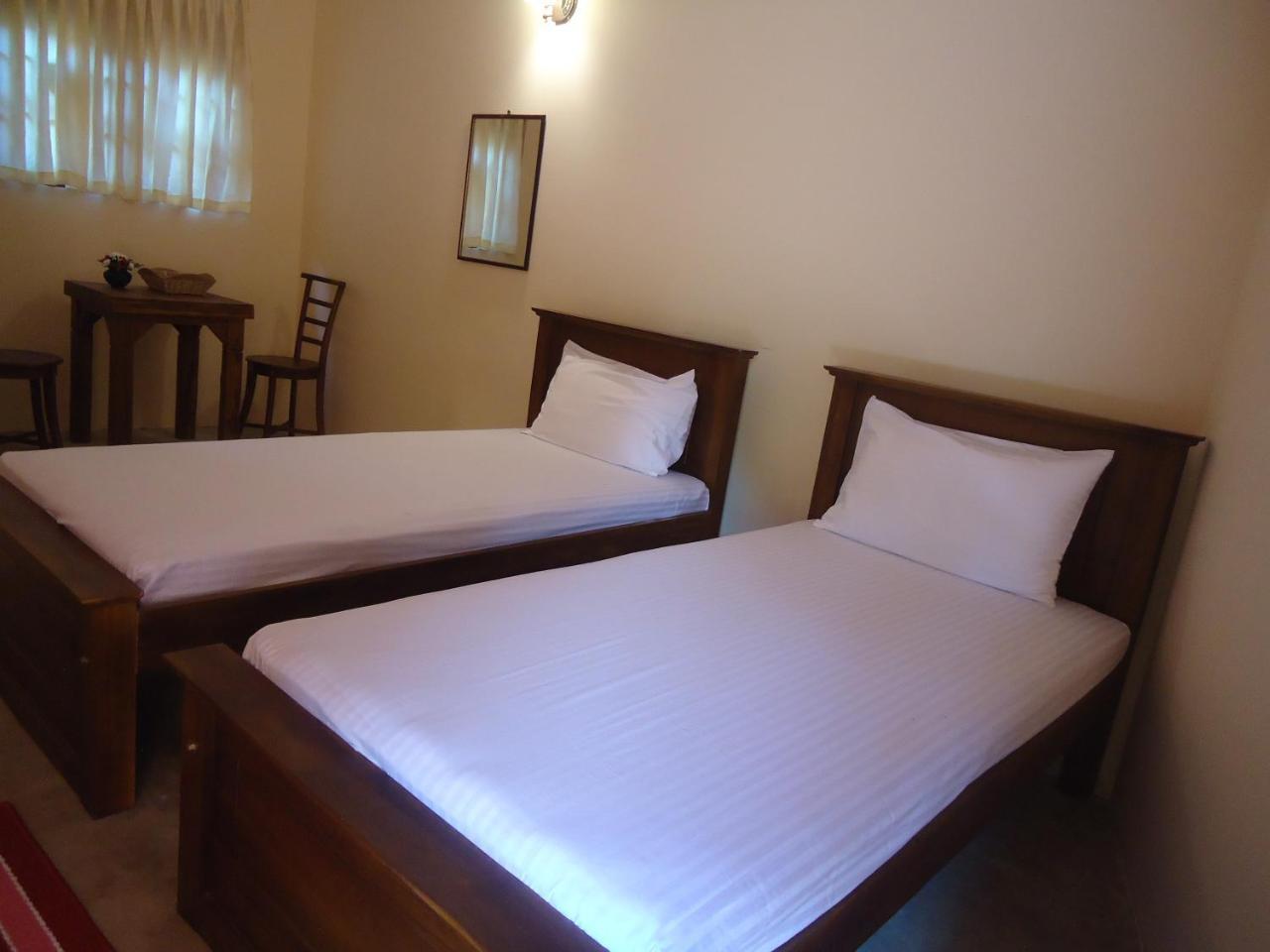 New Sanmi Resort Malabe Eksteriør billede