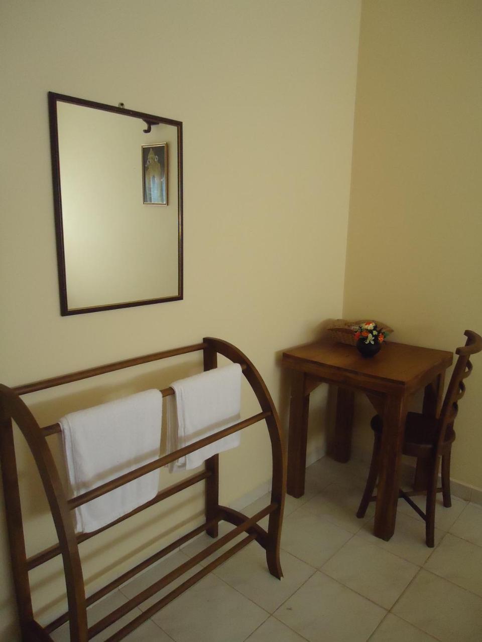 New Sanmi Resort Malabe Eksteriør billede